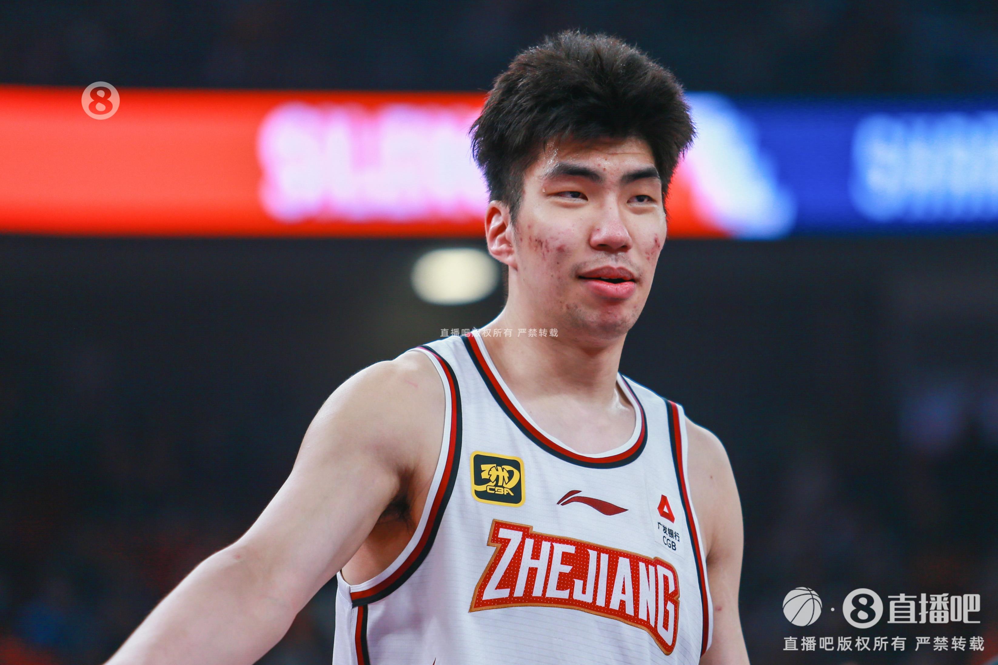 效率極高！余嘉豪8中8貢獻(xiàn)20分7板 罰球5中4